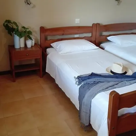 Angela Studios Razáta