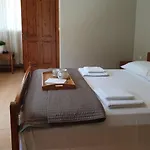 شقة Angela