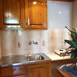 Angela شقة *